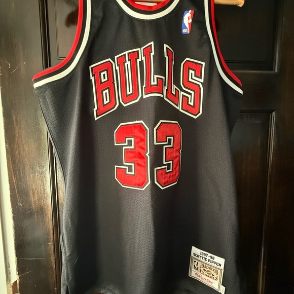 Men’s Chicago Bulls Scottie Pippen Mitchell & Ness Hardwood Classics Jersey - Picture 1 of 6